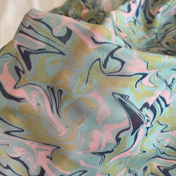 Tillys multi colored mesh long sleeve going out top - Picture 3 of 4